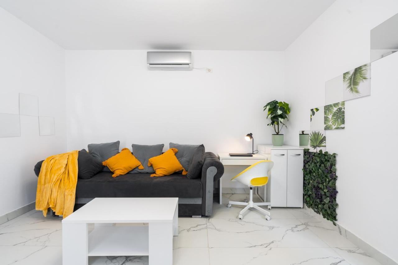 Monza Apartment-Ultracentral Bukares Bagian luar foto