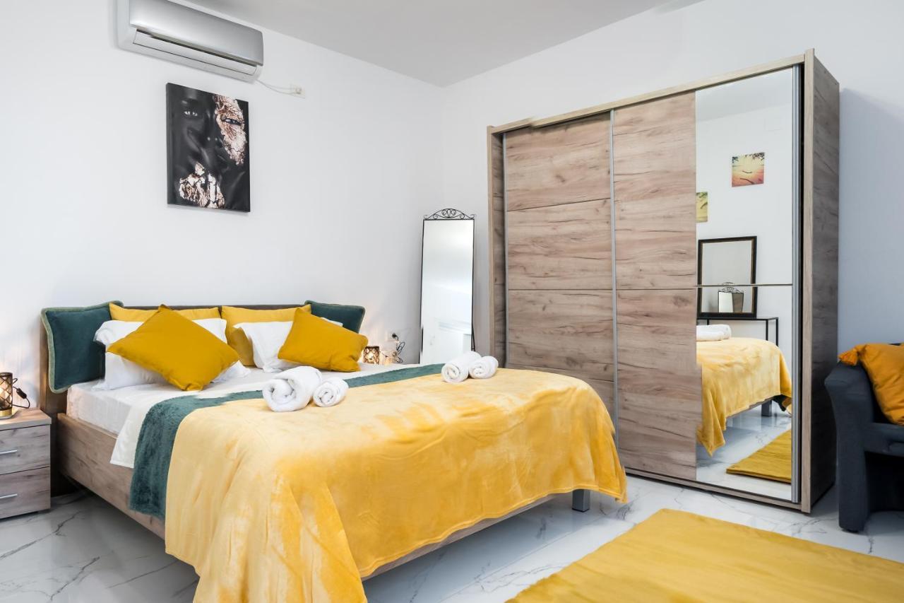 Monza Apartment-Ultracentral Bukares Bagian luar foto