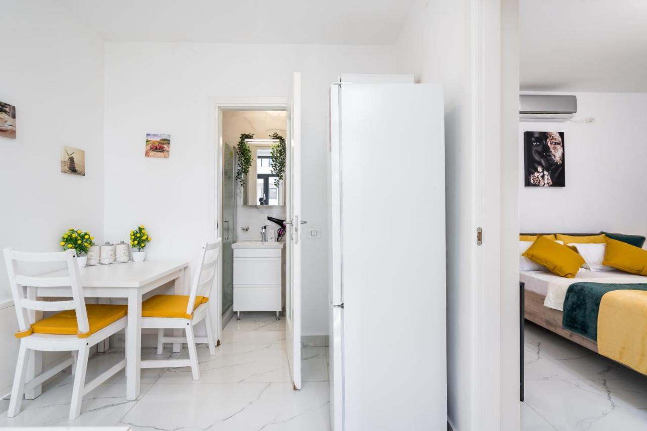 Monza Apartment-Ultracentral Bukares Bagian luar foto